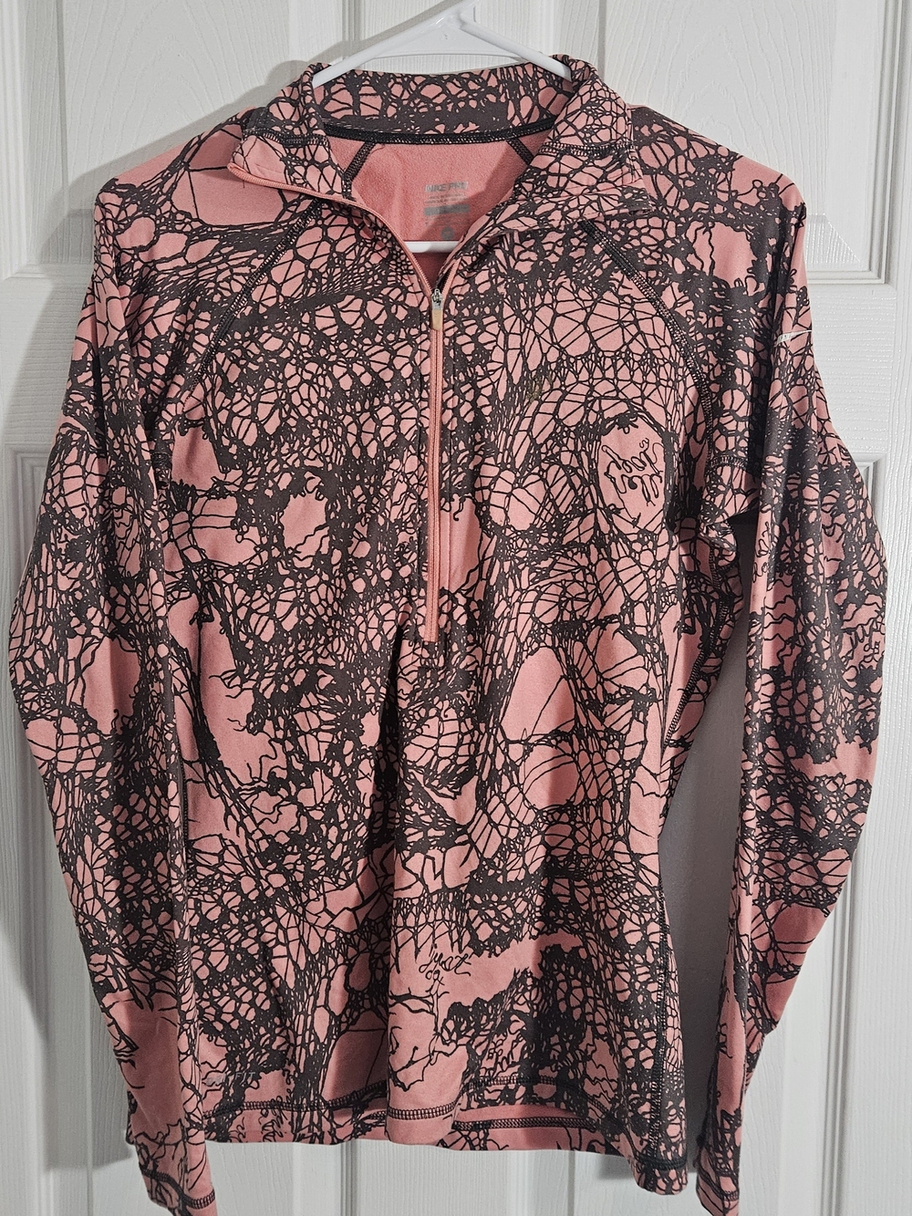 Nike Pro Womens Medium 1/4 Zip Athletic  Pullover Coral/ Black Print.